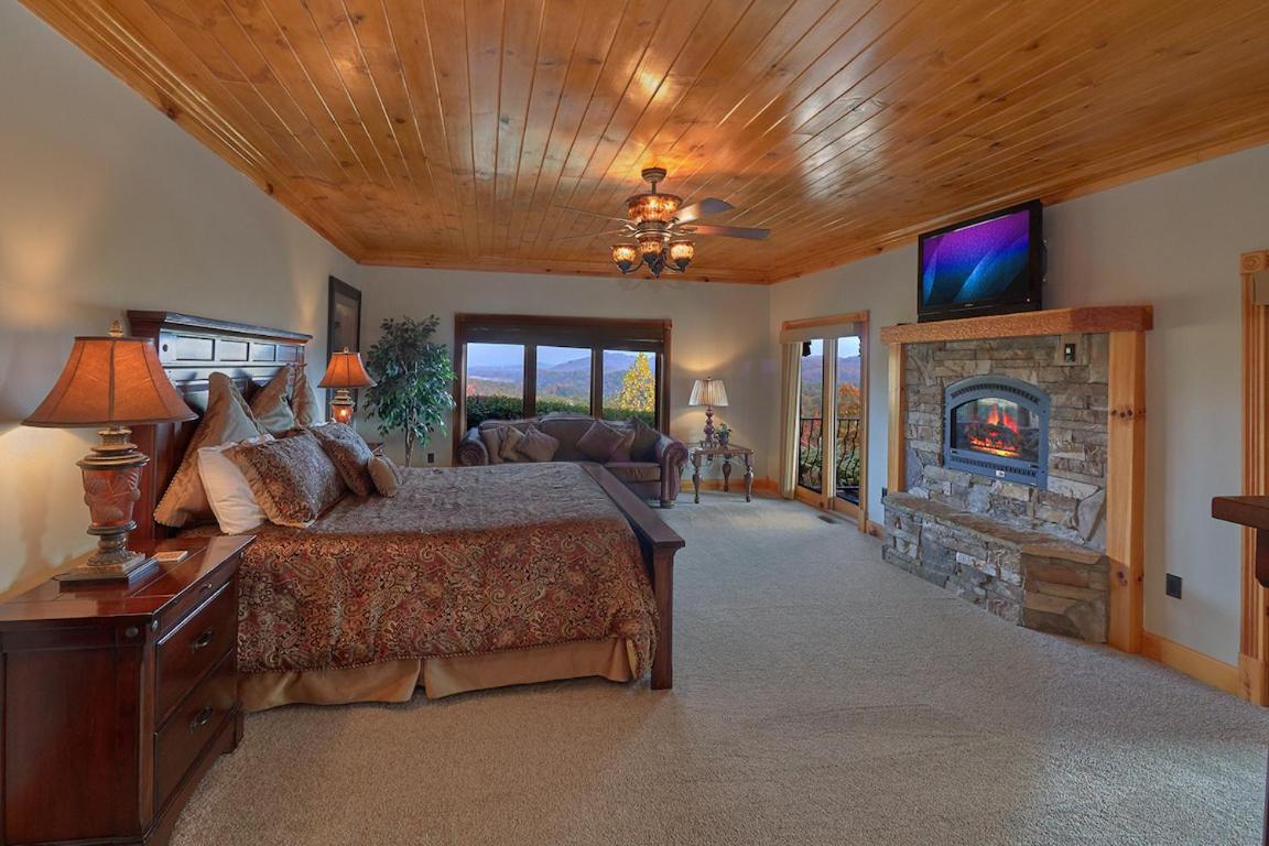 Journey's End, 5 Bedrooms, Sleeps 12, Private Outdoor Pool, Theater, Sauna Sevierville Buitenkant foto
