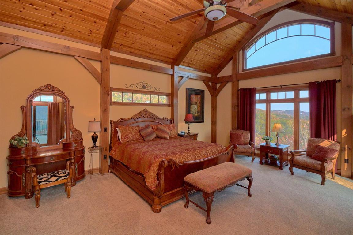 Journey's End, 5 Bedrooms, Sleeps 12, Private Outdoor Pool, Theater, Sauna Sevierville Buitenkant foto