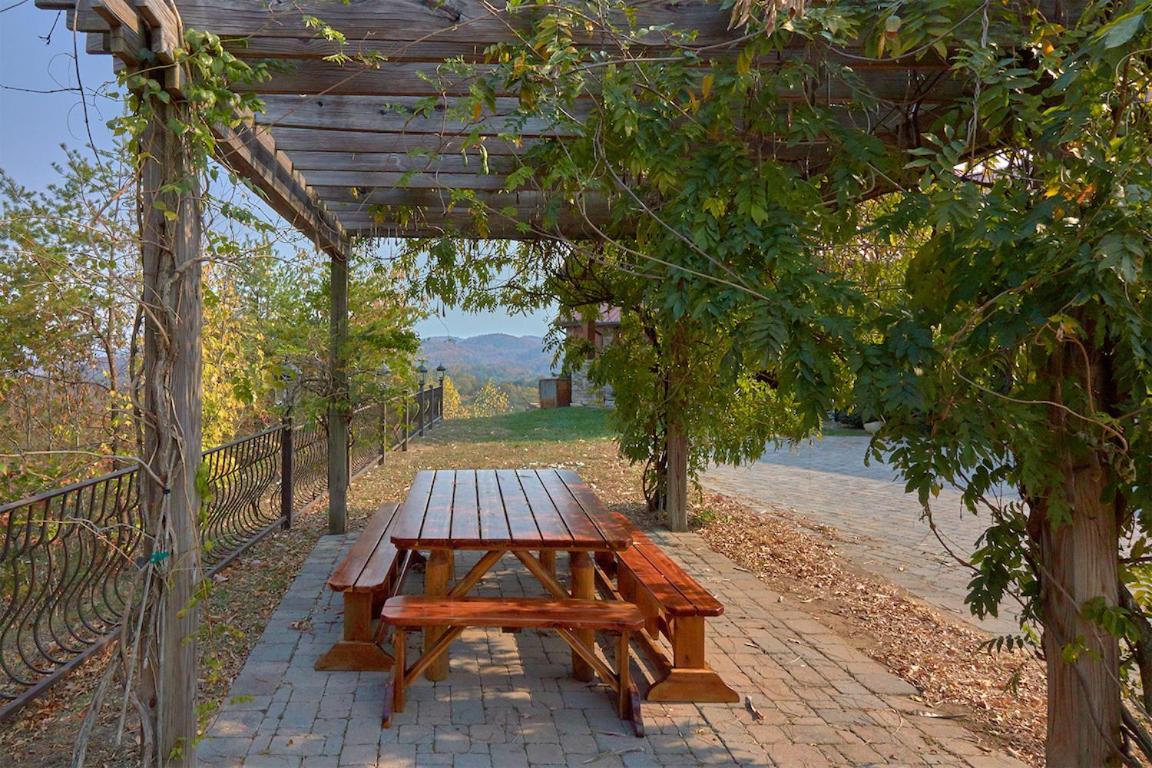 Journey's End, 5 Bedrooms, Sleeps 12, Private Outdoor Pool, Theater, Sauna Sevierville Buitenkant foto